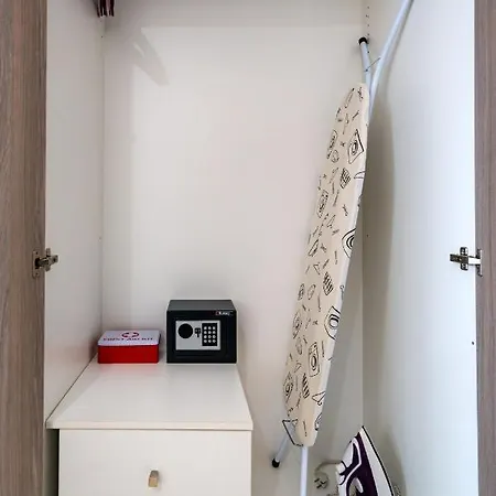 White&gray Apartamento Rétino