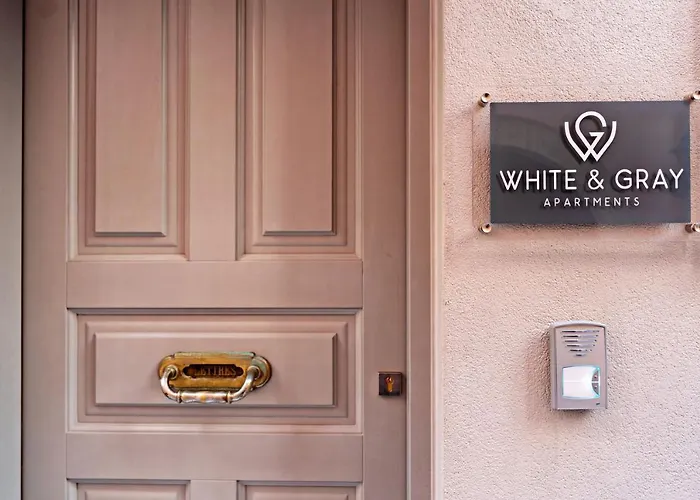 White&gray Lejlighed